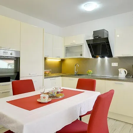 Elviana Appartement *