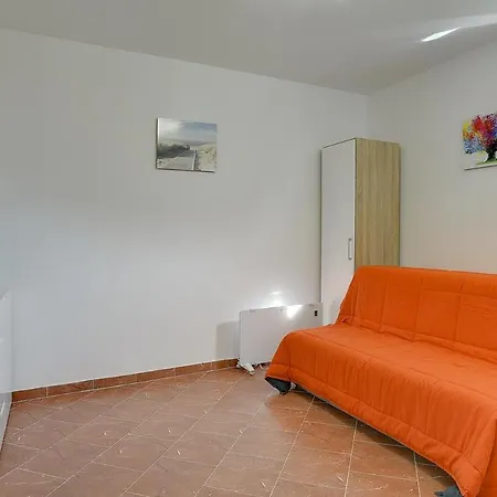 Apartment Elviana *