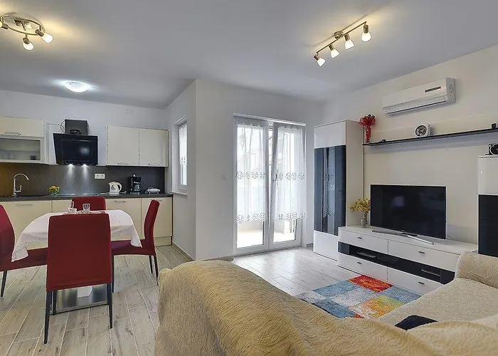 Lägenhet Elviana Pula