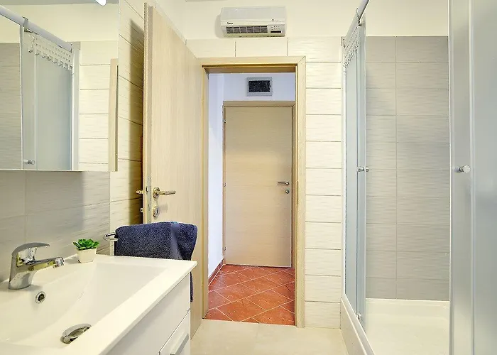Apartament Elviana *
